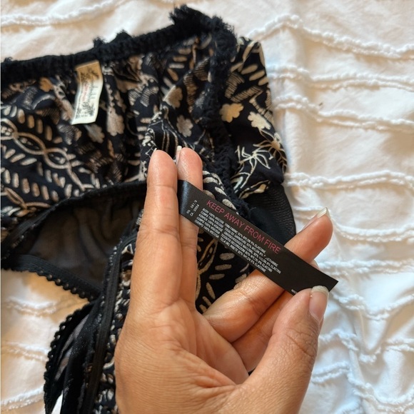 Bloom babe bodysuit - Picture 6 of 6